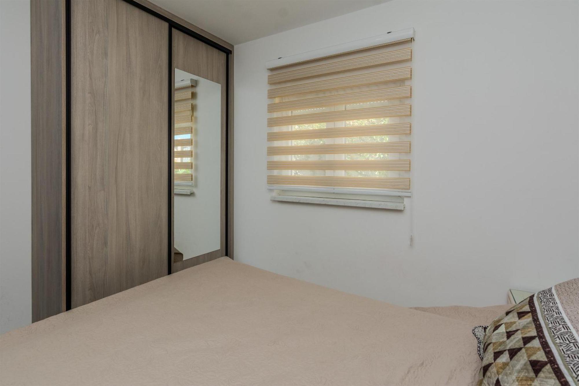 Apartments Lucica Vir Εξωτερικό φωτογραφία